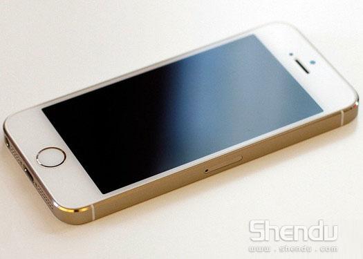 iPhone 5s手機(jī)進(jìn)水不保修 蘋(píng)果這次真要坑爹了